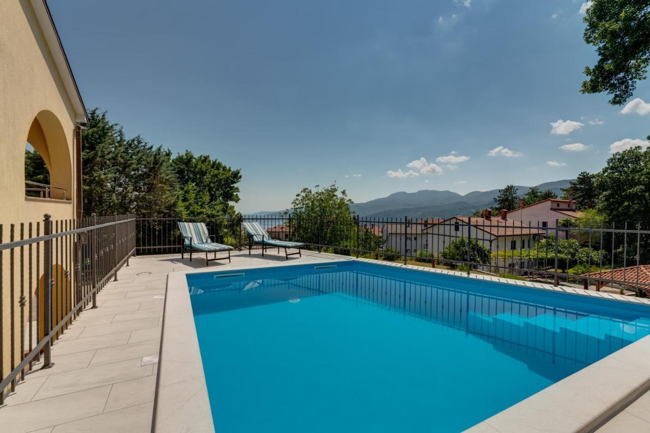 Villa House Arifrago *